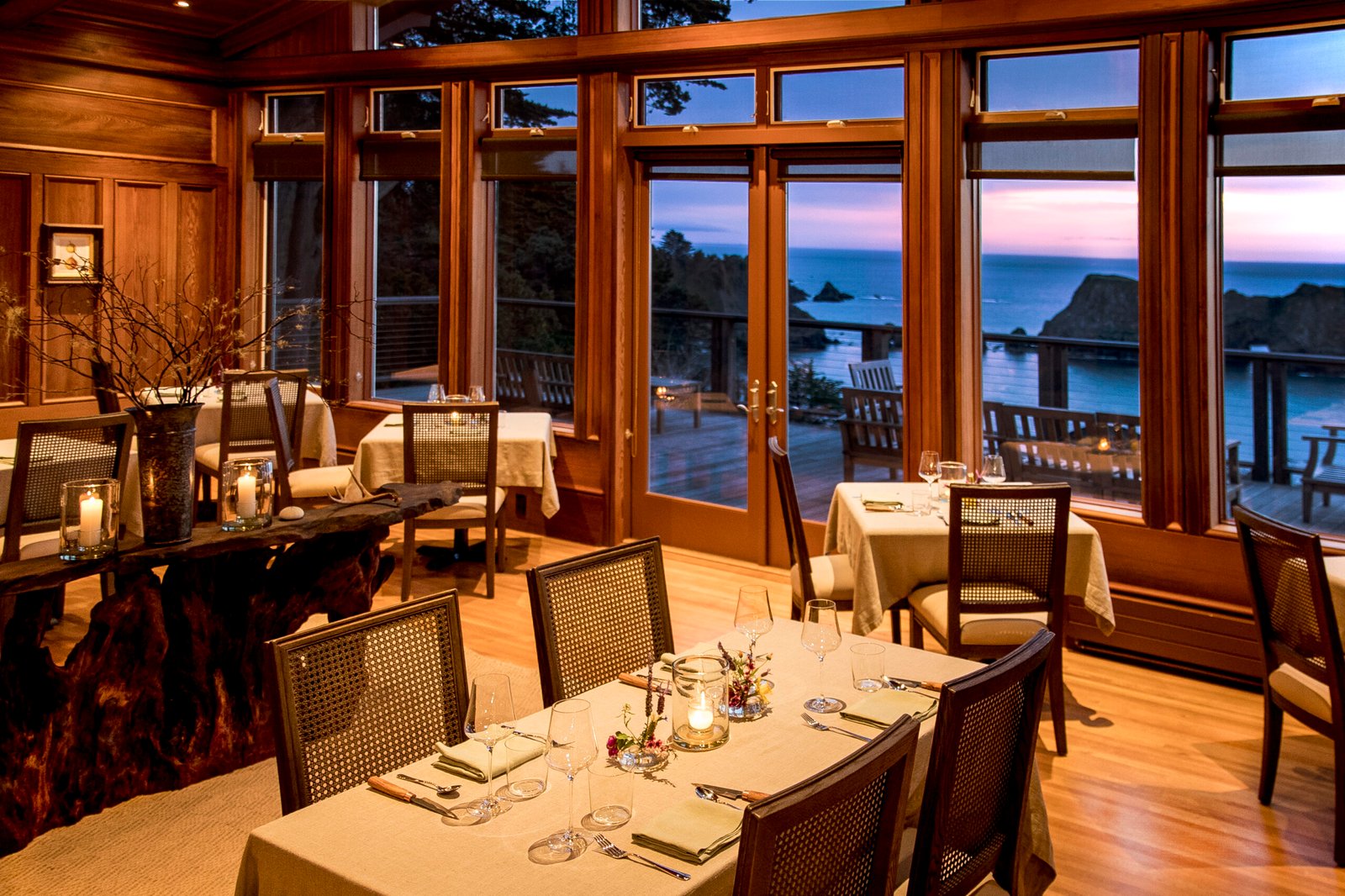 Harbor House Inn, harbor house restaurant