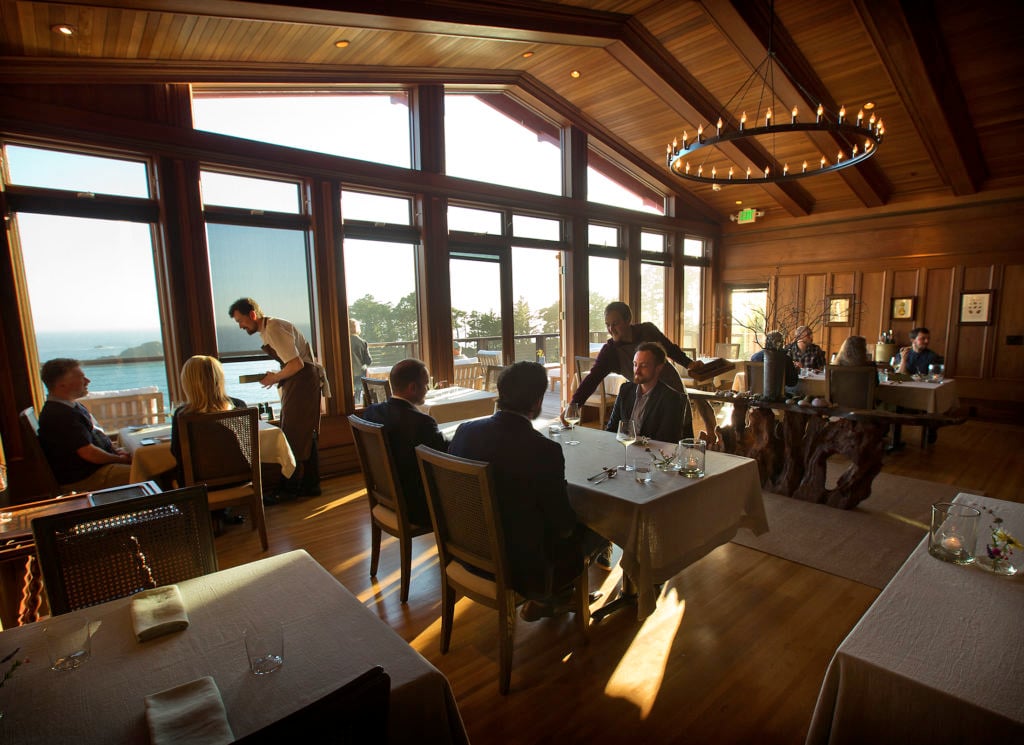Harbor House Inn