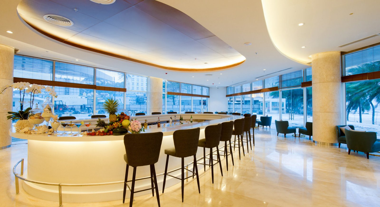 Seashells Phu Quoc Hotel & Spa — eat & drink
