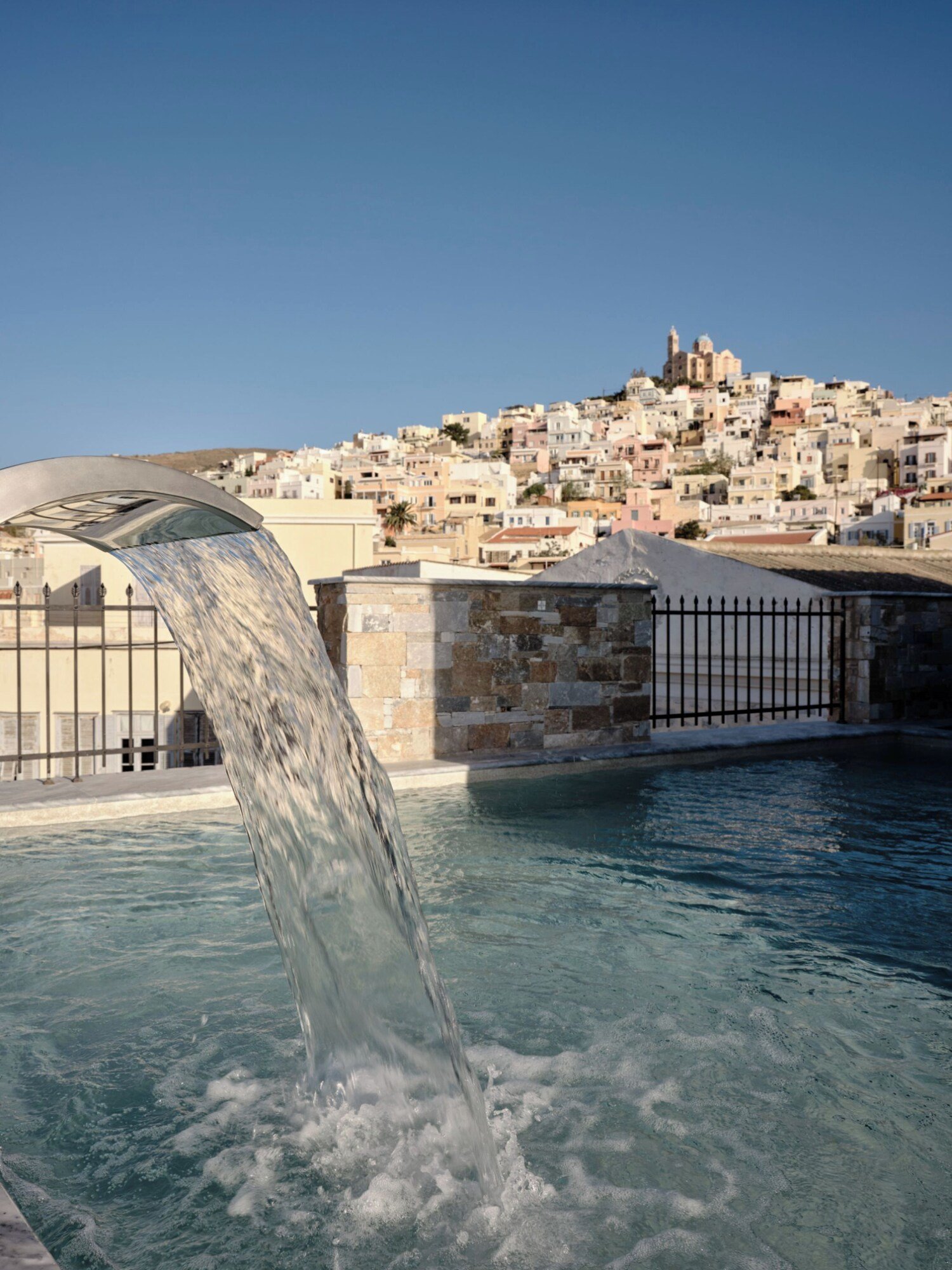 Argini Syros, the pool