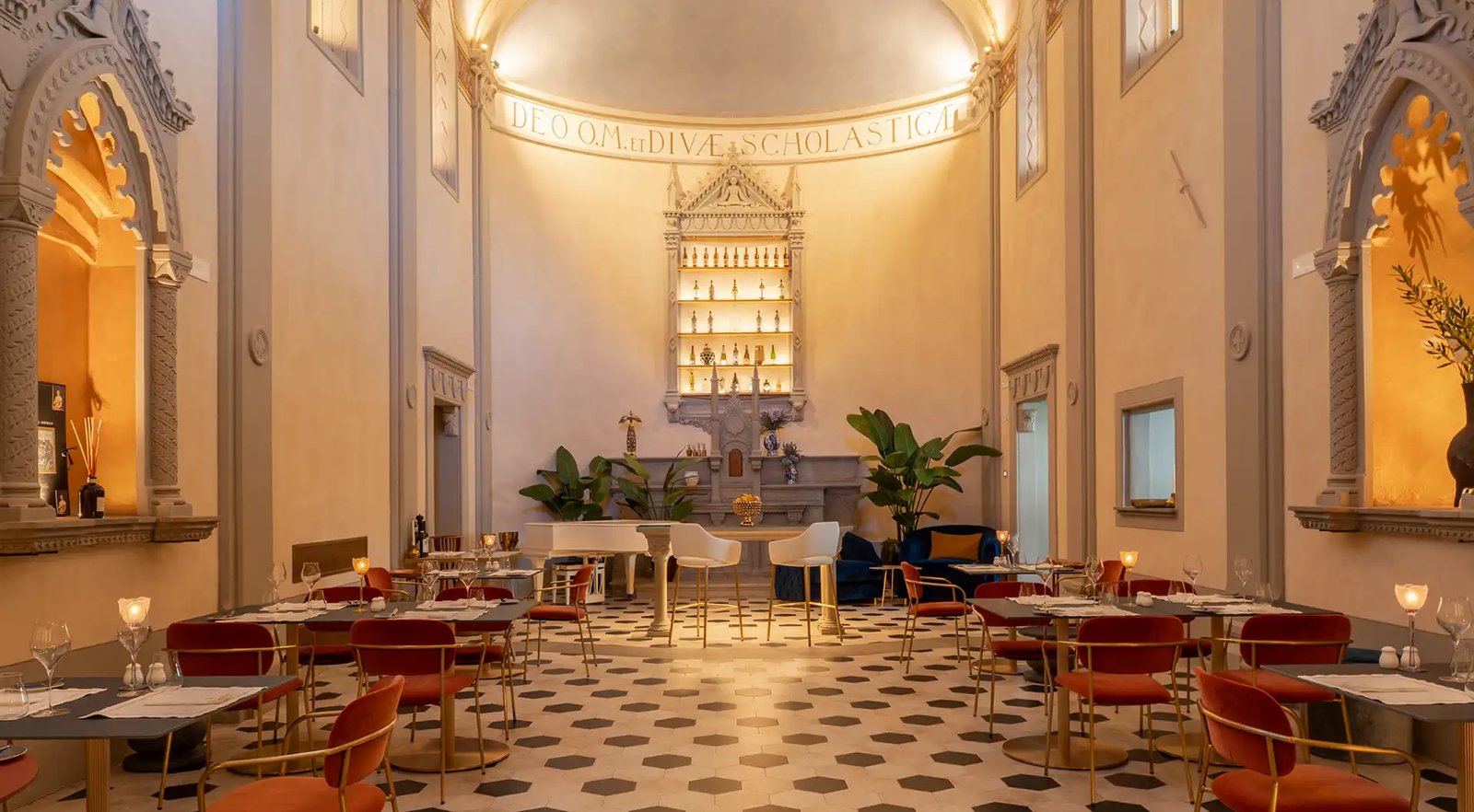 La Monastica Resort & Spa, at the table