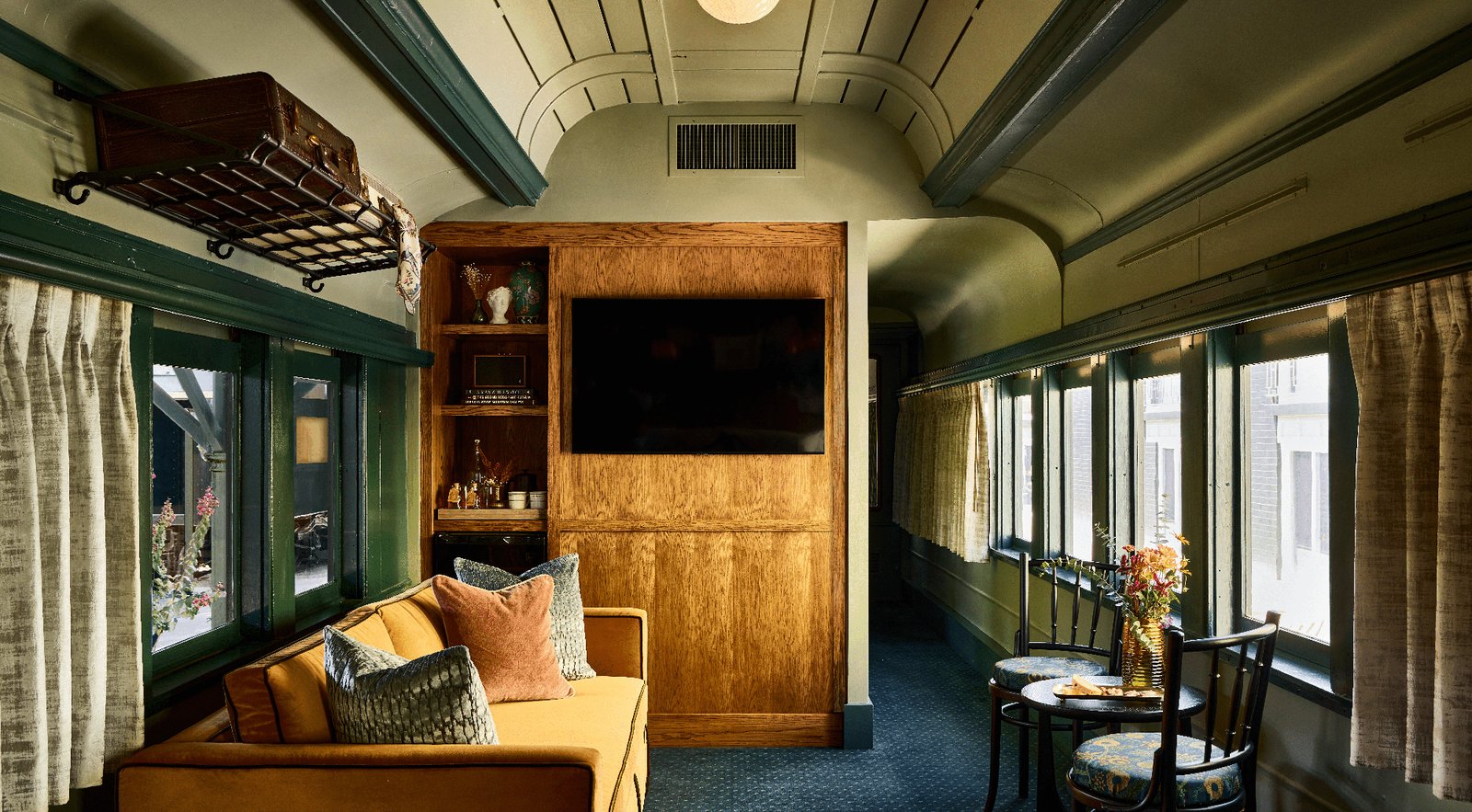 The Hotel Chalet, rooms