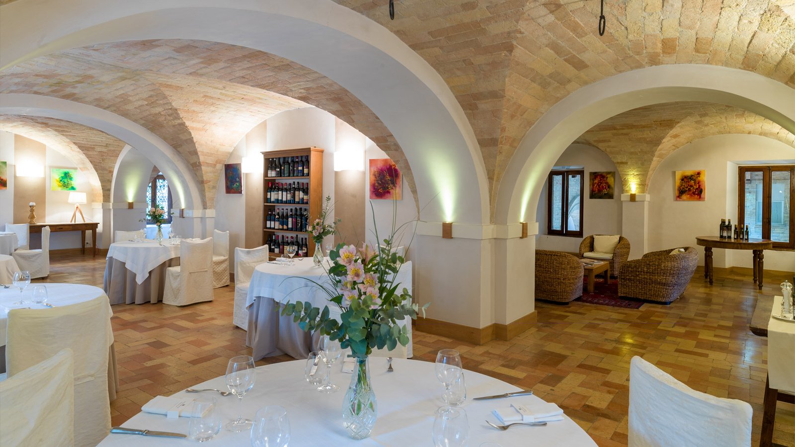 Relais Villa Corallo, at the table