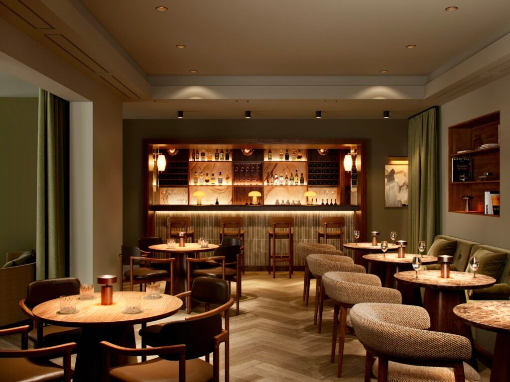 The Vineyard Hotel, eat & drink