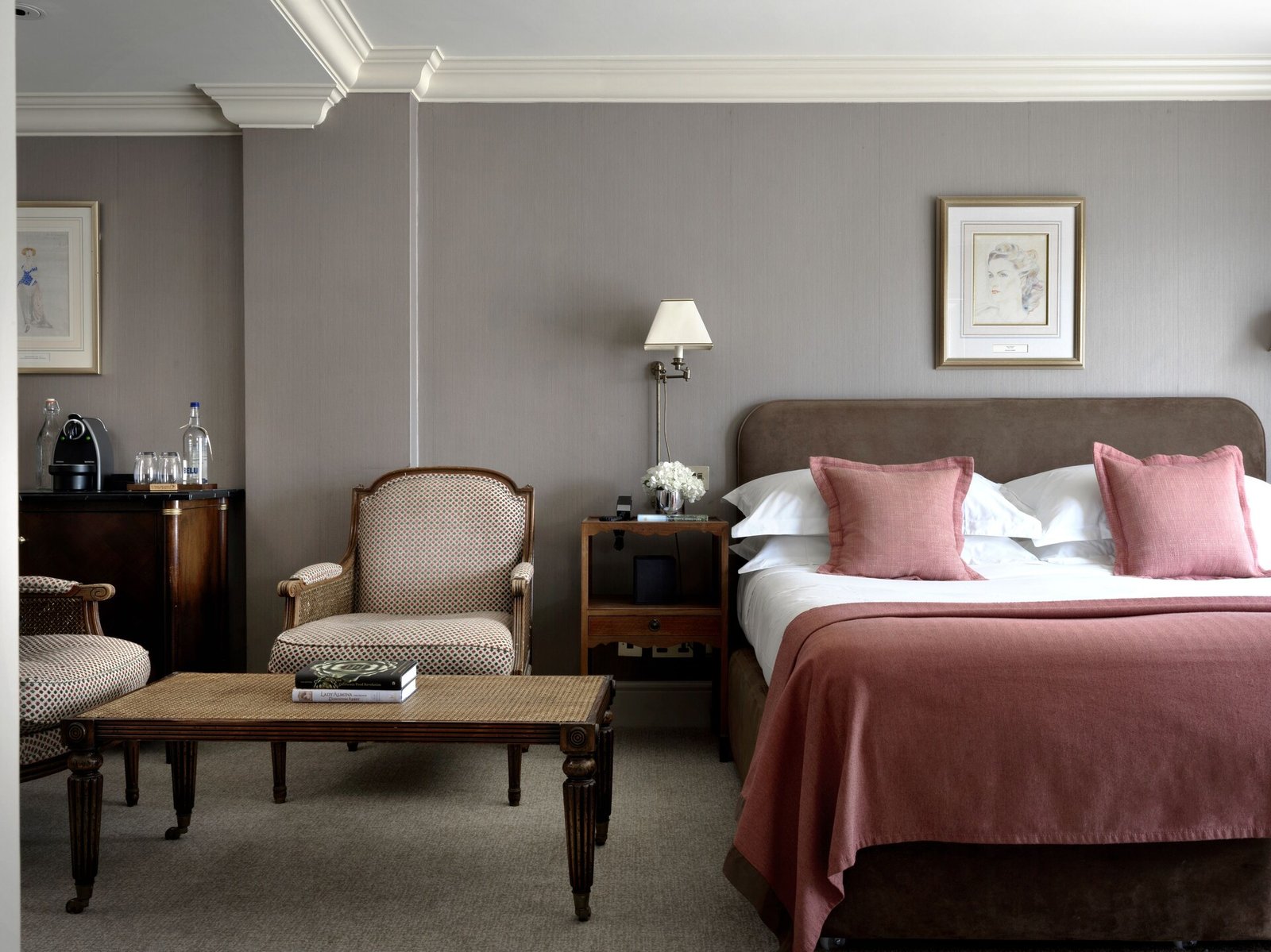 The Vineyard Hotel, rooms