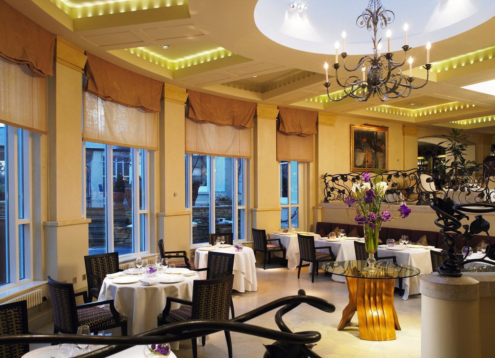 The Vineyard Hotel, eat & drink