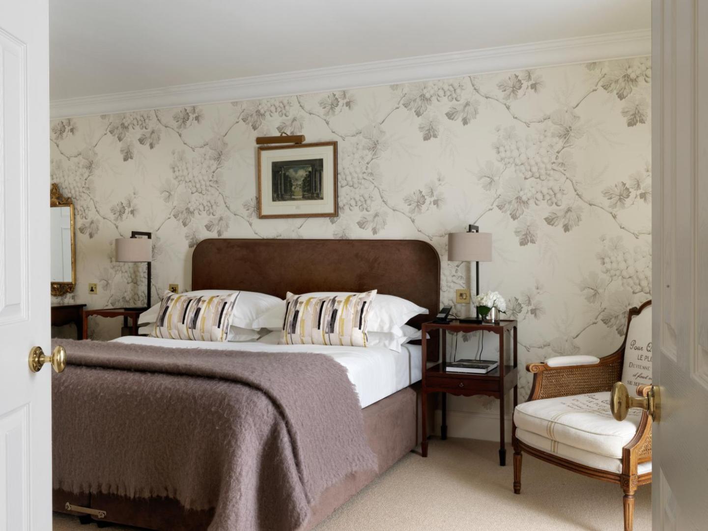 The Vineyard Hotel, rooms