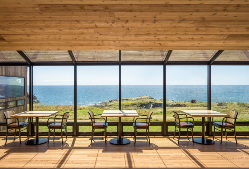 The Sea Ranch Lodge, the bar & lounge / solarium