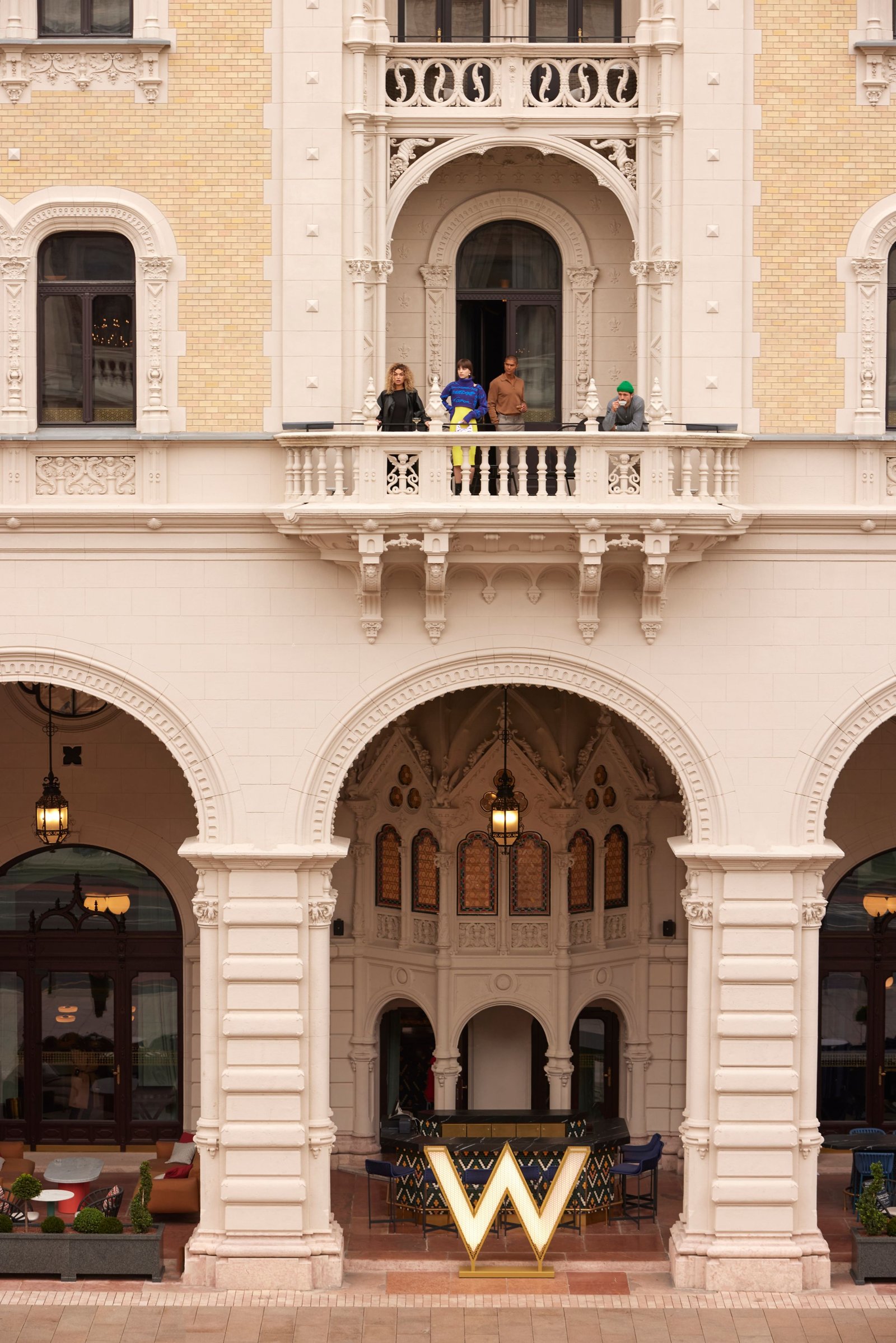 W Budapest, backstory
