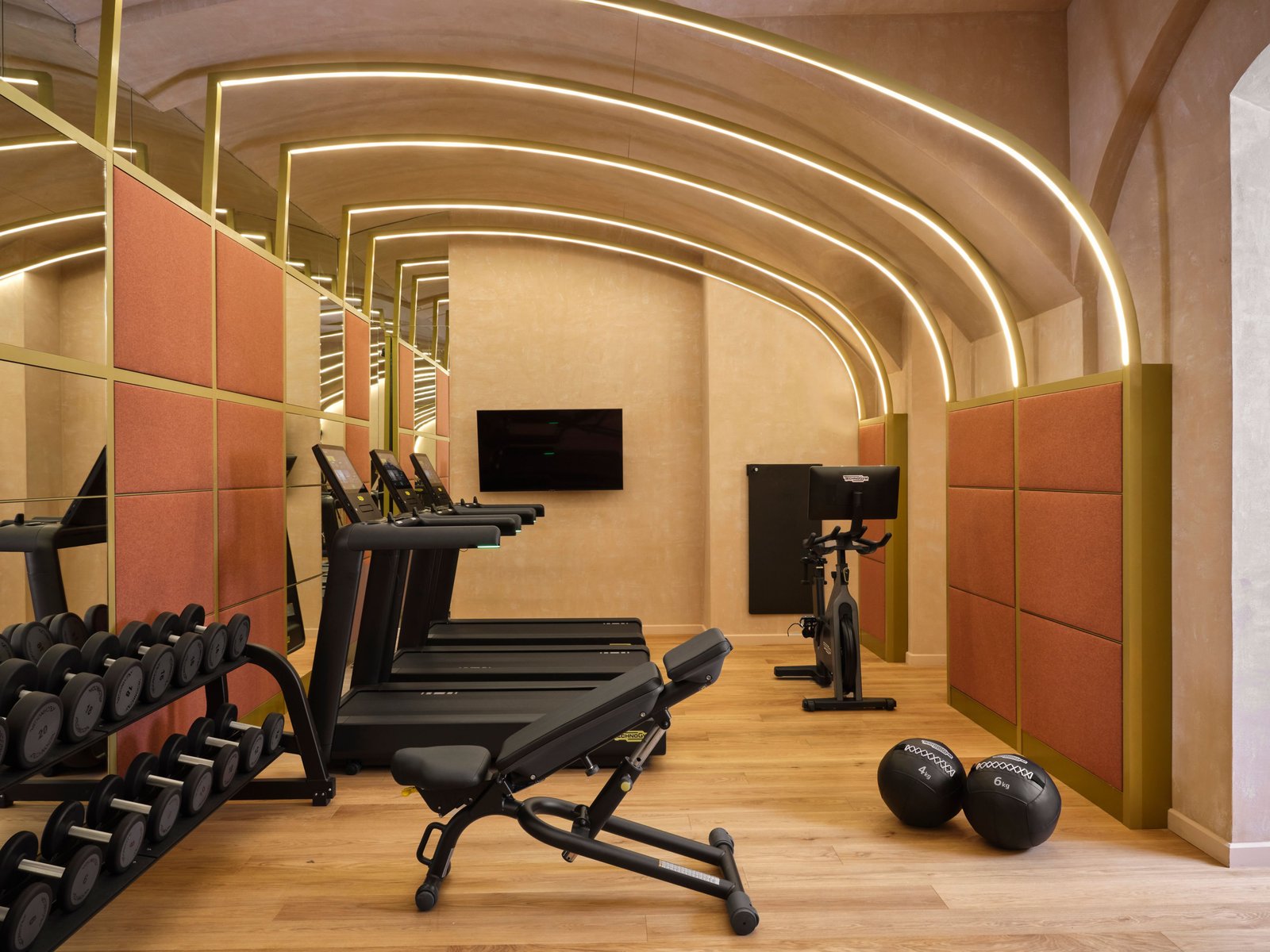 W Budapest, wellness