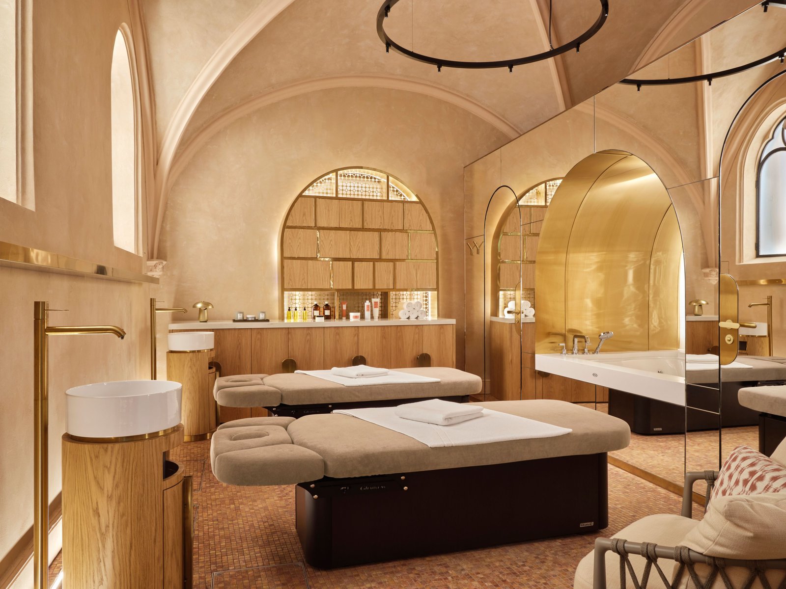 W Budapest, wellness