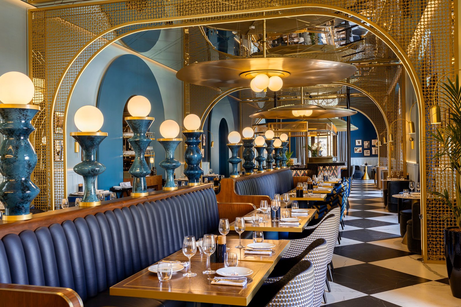 W Budapest, eat & drink