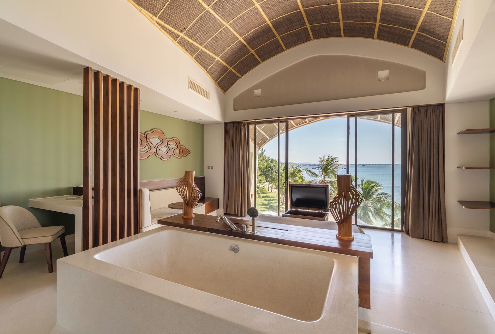 The Shells Resort & Spa Phu Quoc — vibe