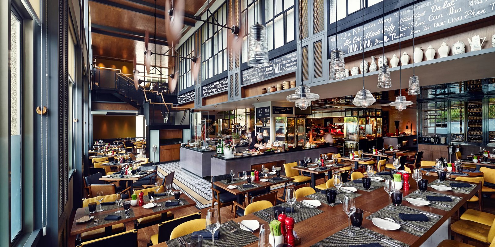 Sofitel Saigon Plaza — eat & drink