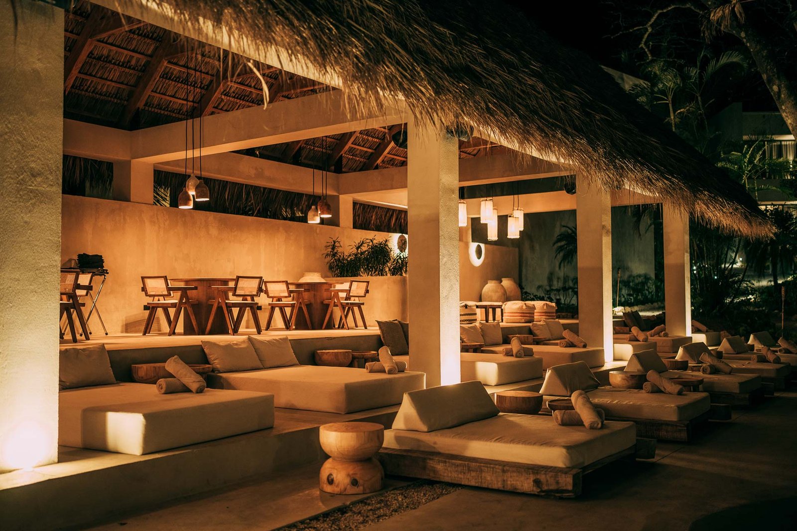 Esh Hotel & Spa, a Member of Design Hotels, eat & drink