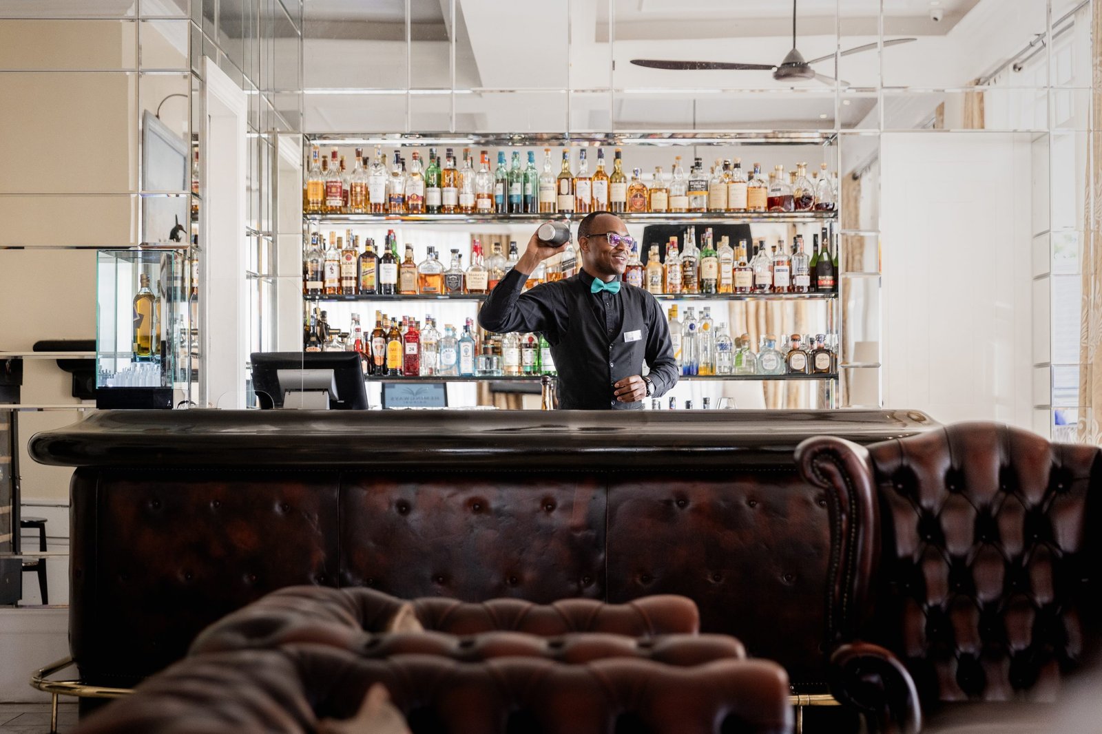 Hemingways Nairobi, eat & drink
