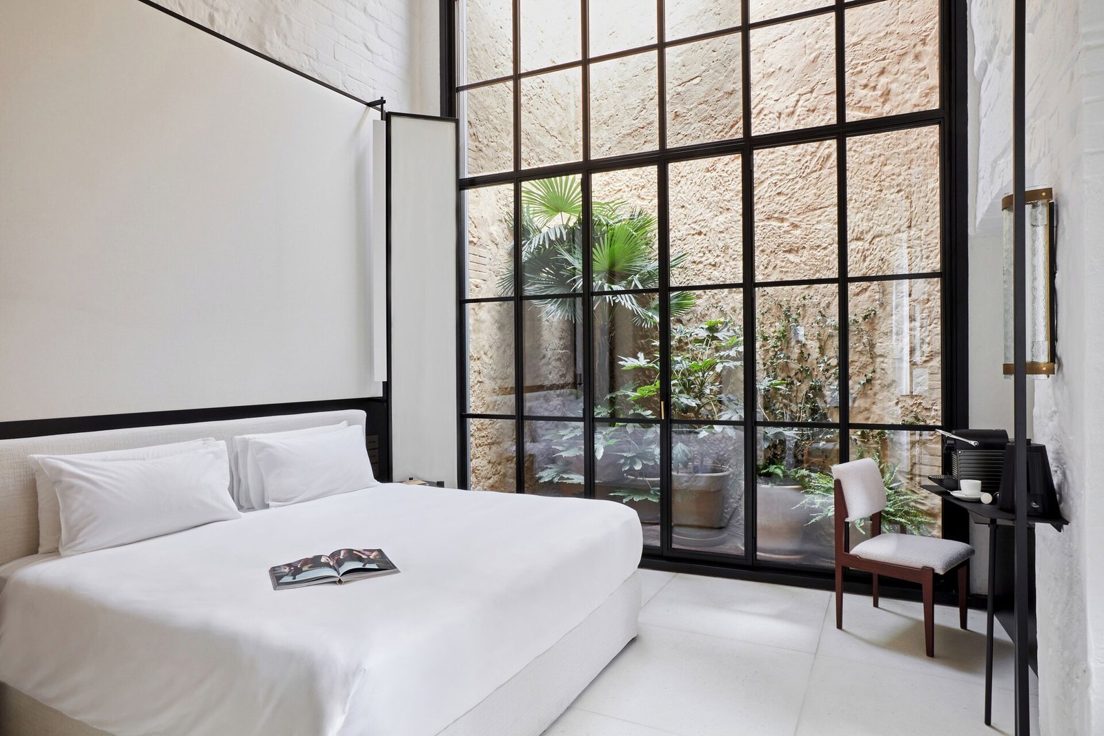 Palazzo Petrvs, rooms