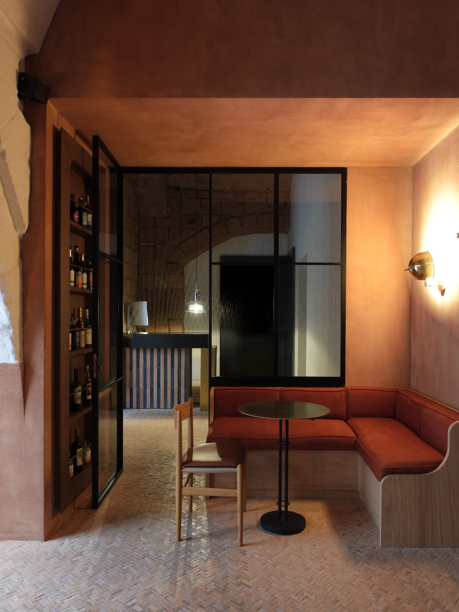 Palazzo Petrvs, vibe