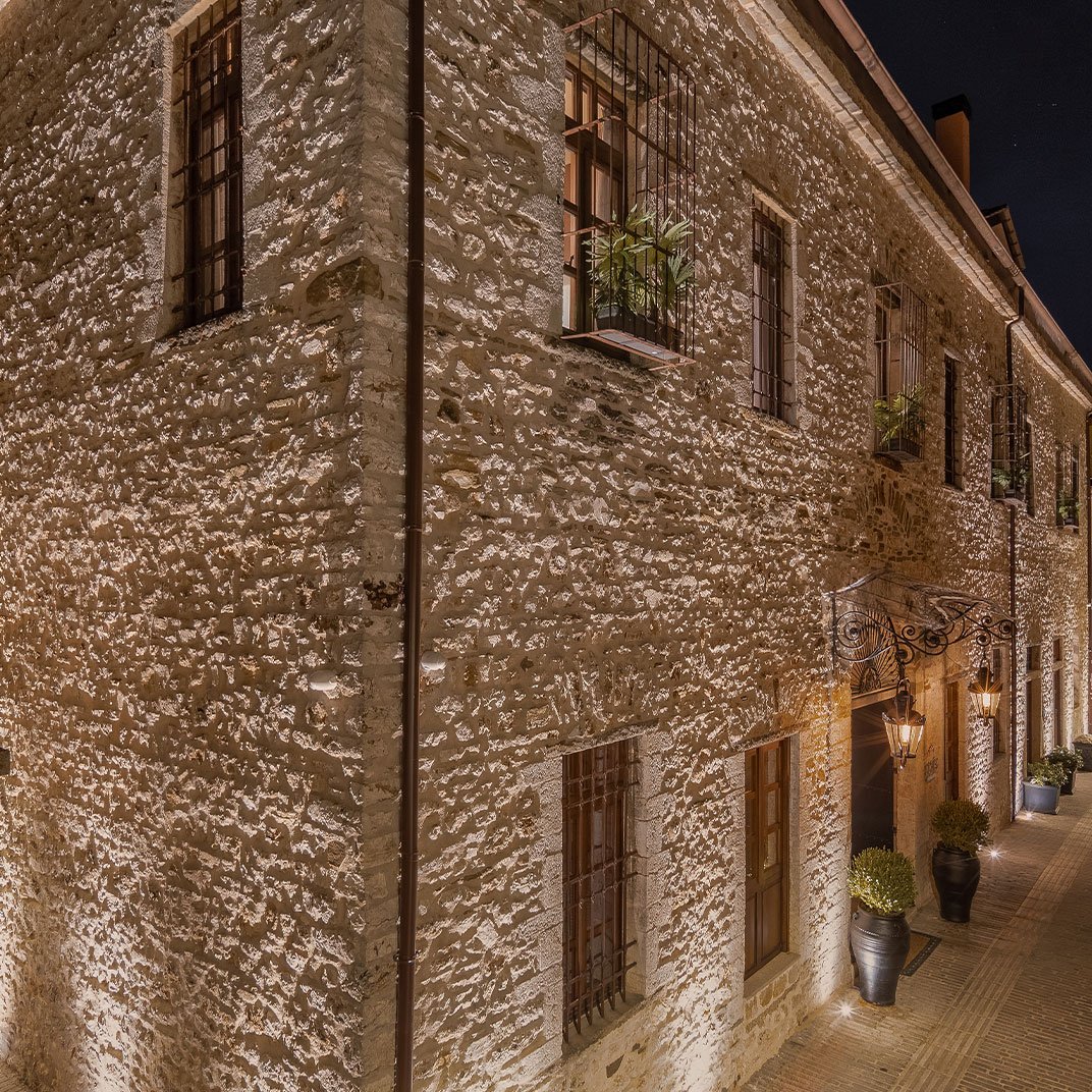 Stoes Boutique Hotel, backstory