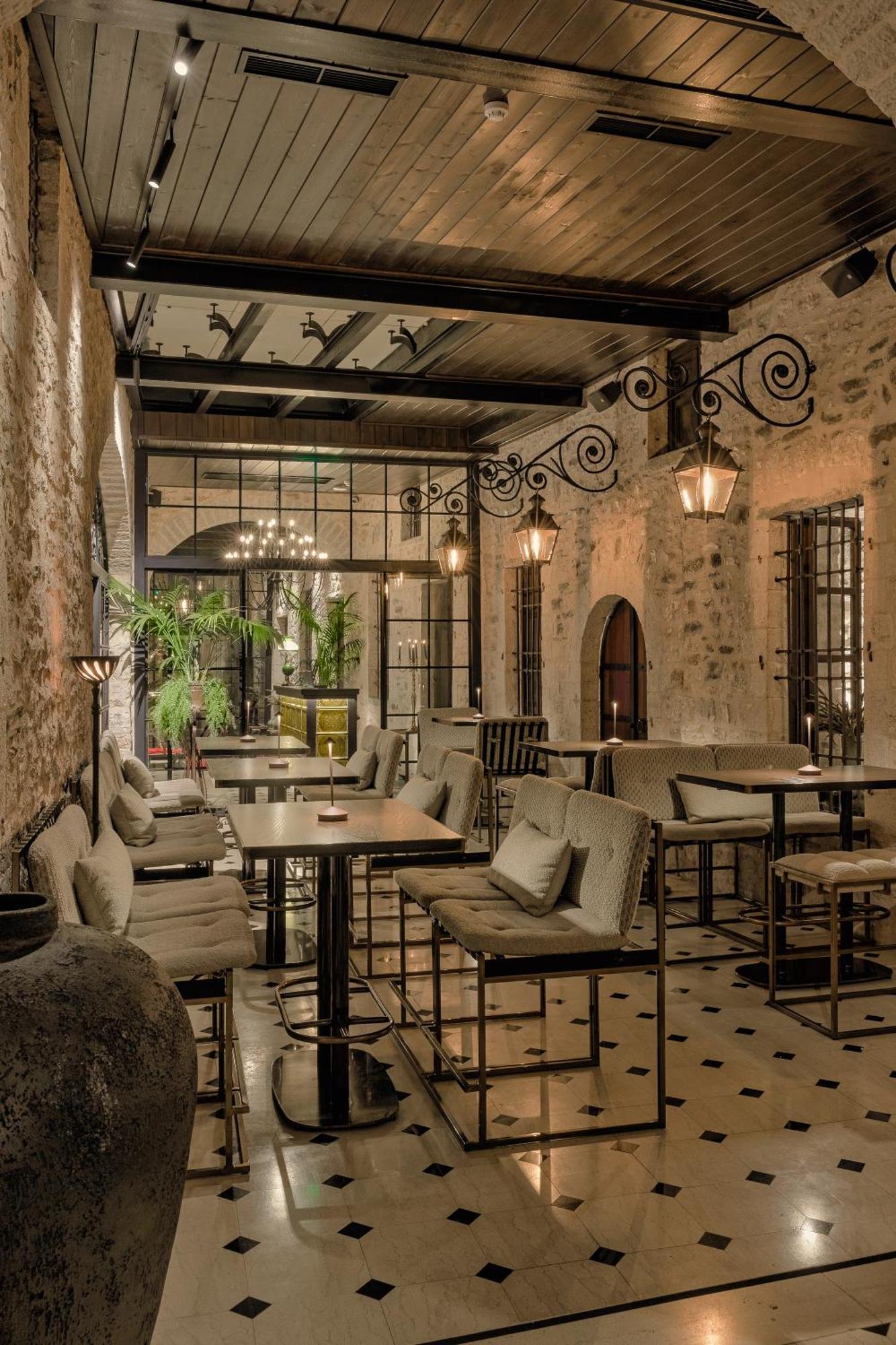 Stoes Boutique Hotel, eat & drink