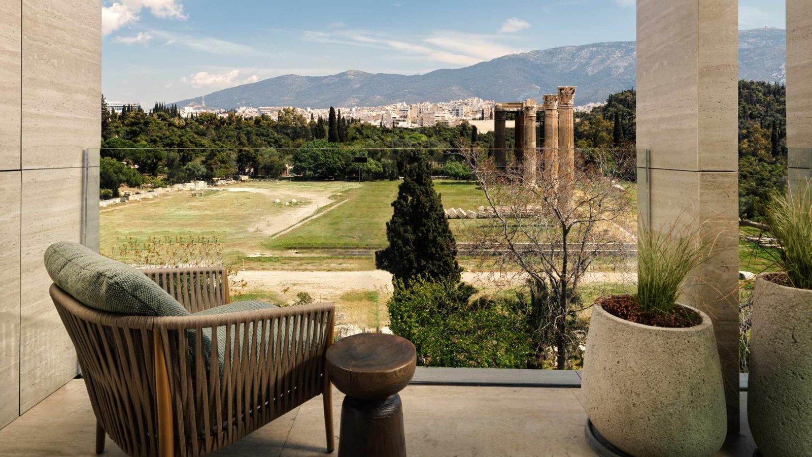 Anthology of Athens, vibe