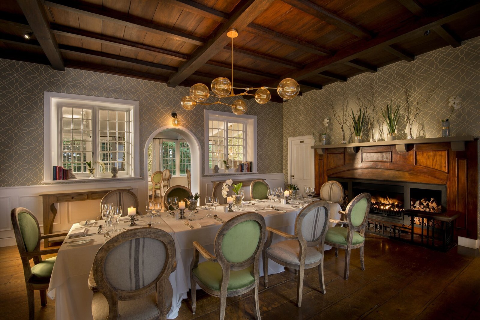 The Manor House, eat & drink