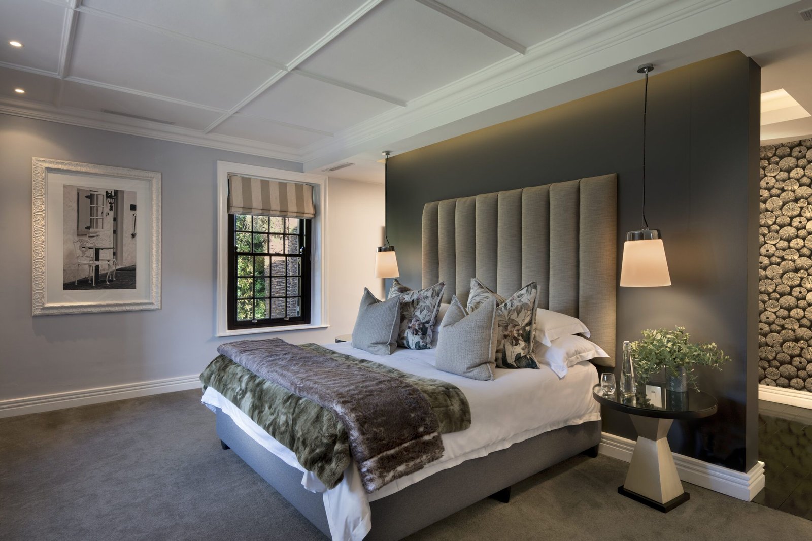 The Manor House, rooms