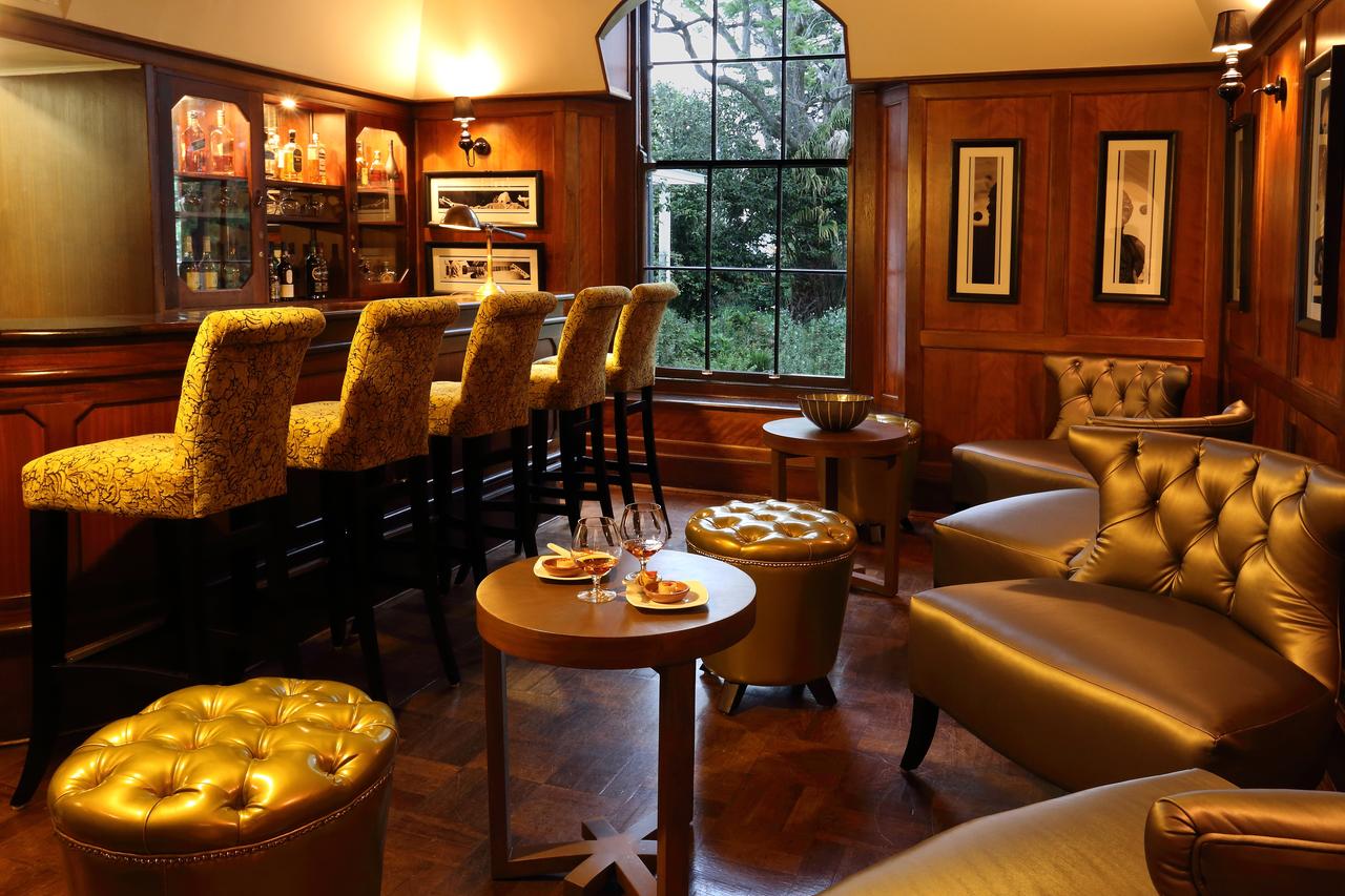 The Manor House, eat & drink