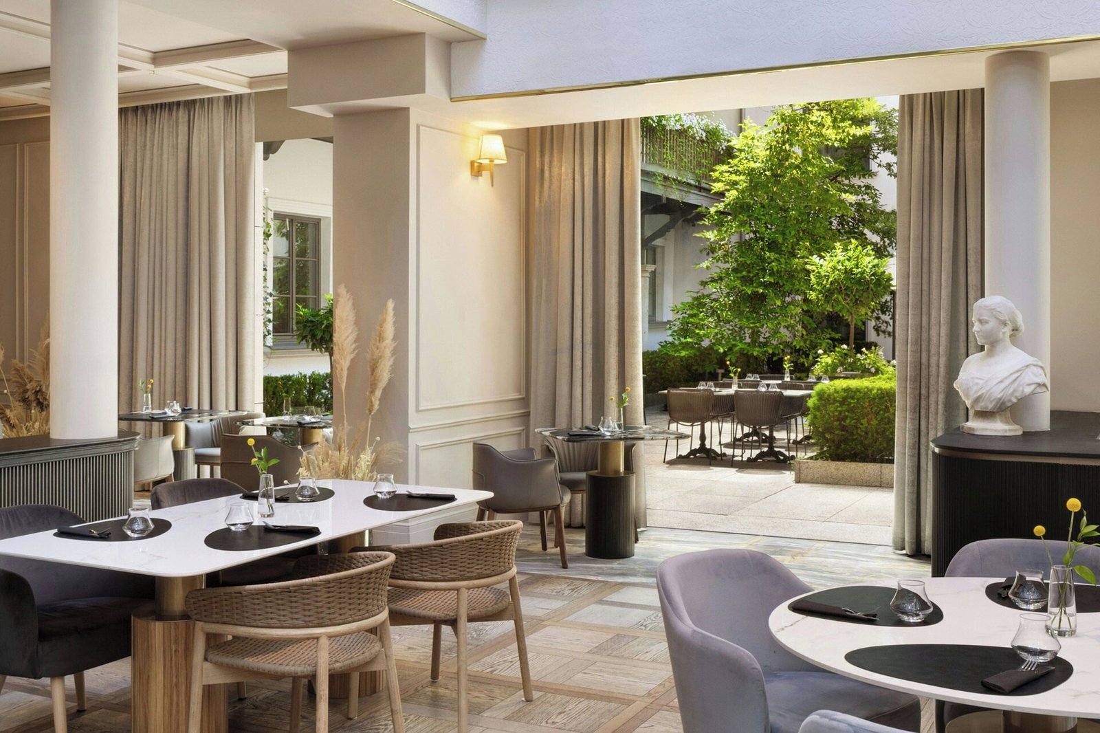 H15 Palace, A Luxury Collection Hotel, Krakow, eat & drink