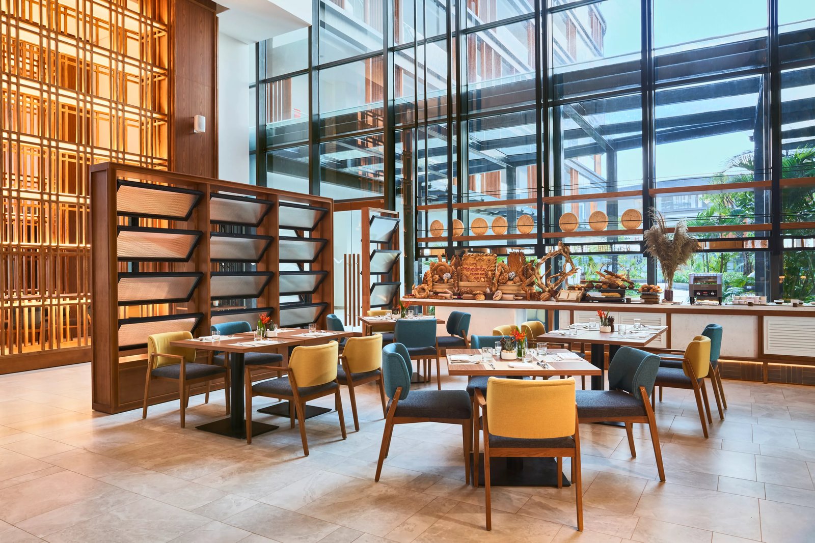 Mövenpick Resort Waverly Phu Quoc — eat & drink