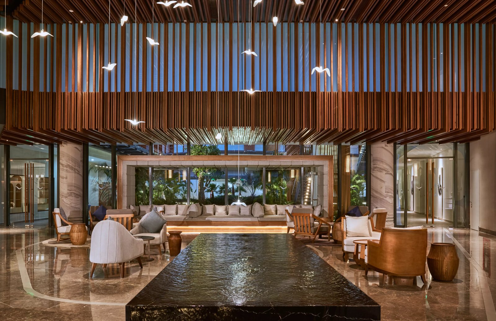 Mövenpick Resort Waverly Phu Quoc — eat & drink