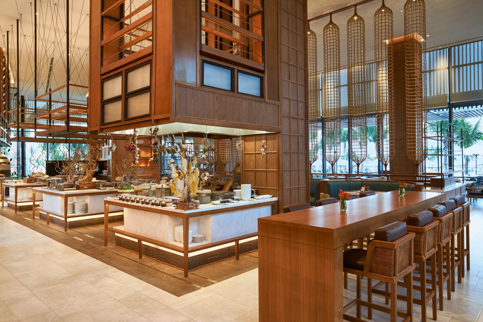Mövenpick Resort Waverly Phu Quoc — eat & drink