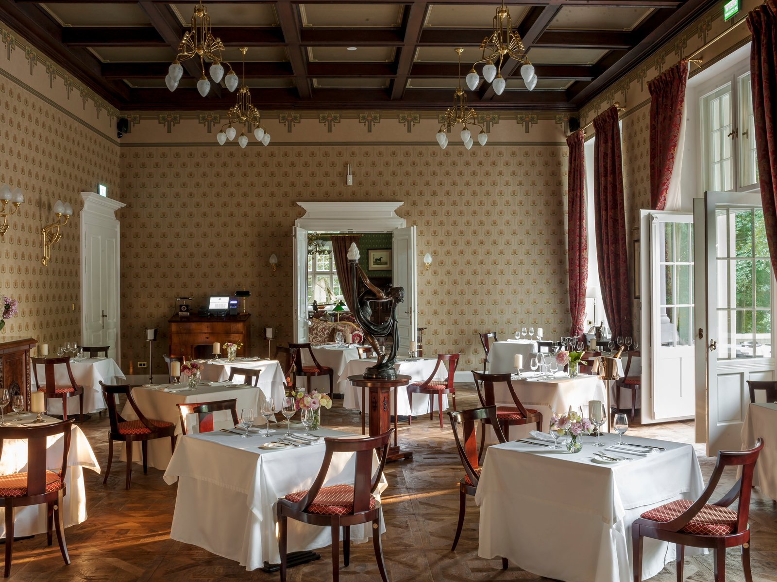 Pałac Ciekocinko Hotel Resort & Wellness, at the table