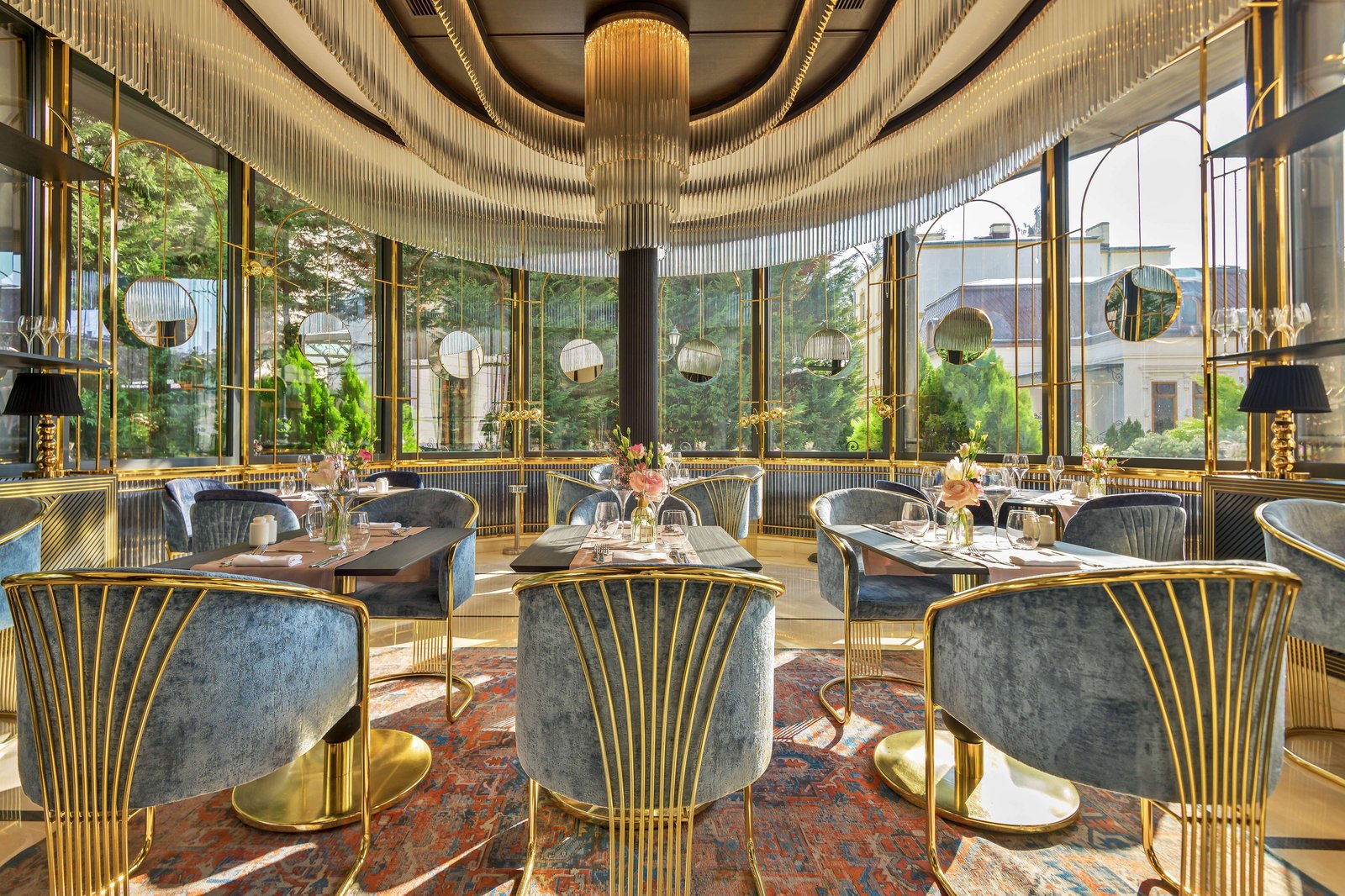 Epoque Hotel, eat & drink