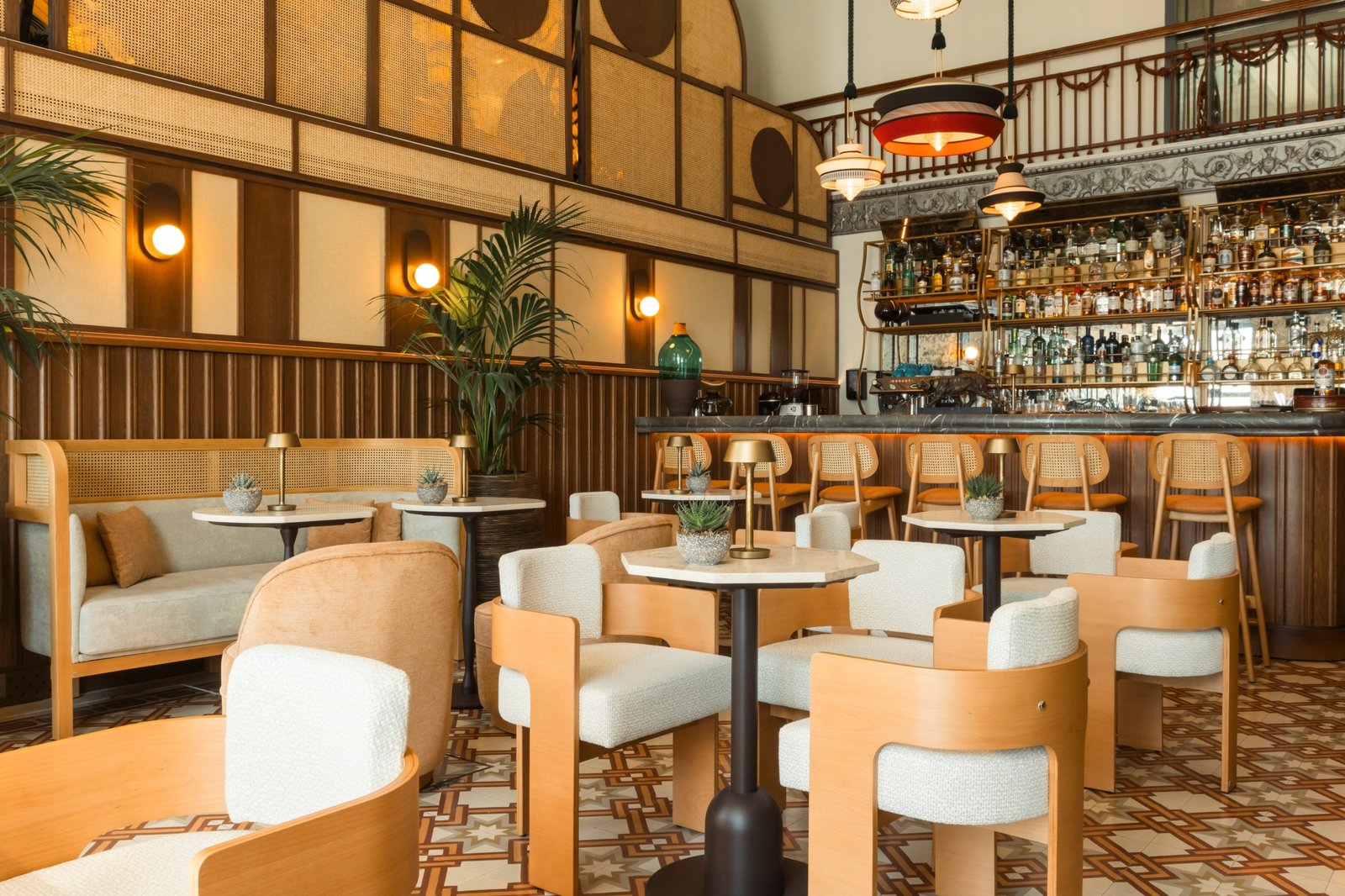 ON Residence, eat & drink