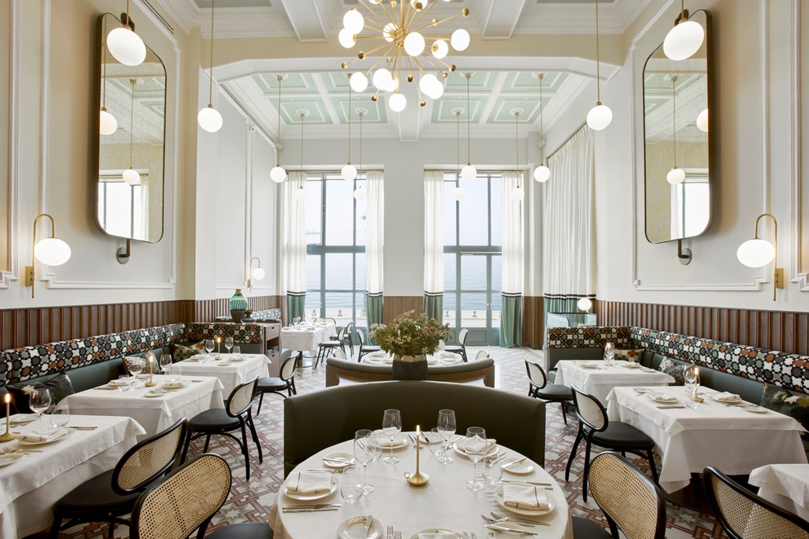 ON Residence, eat & drink