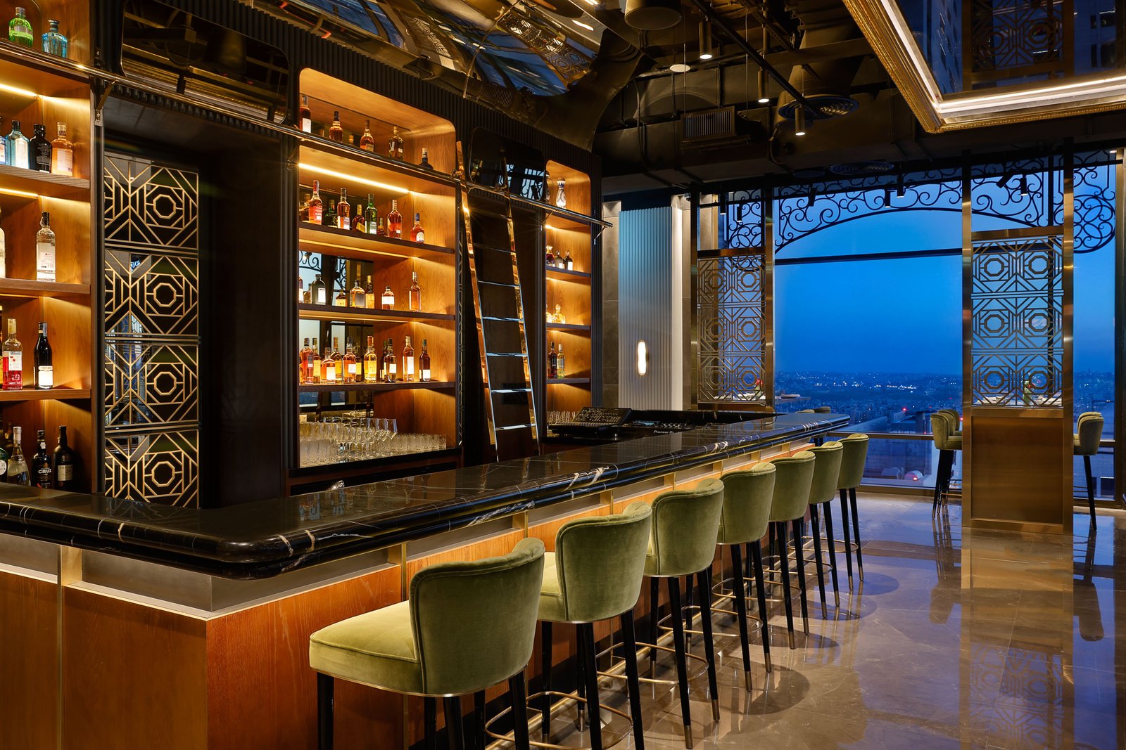 The Ritz-Carlton, Amman, eat & drink