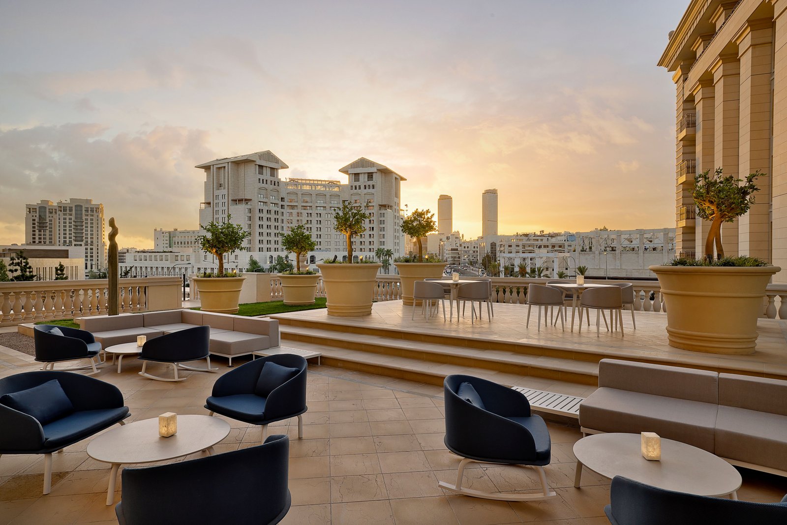 The Ritz-Carlton, Amman, vibe