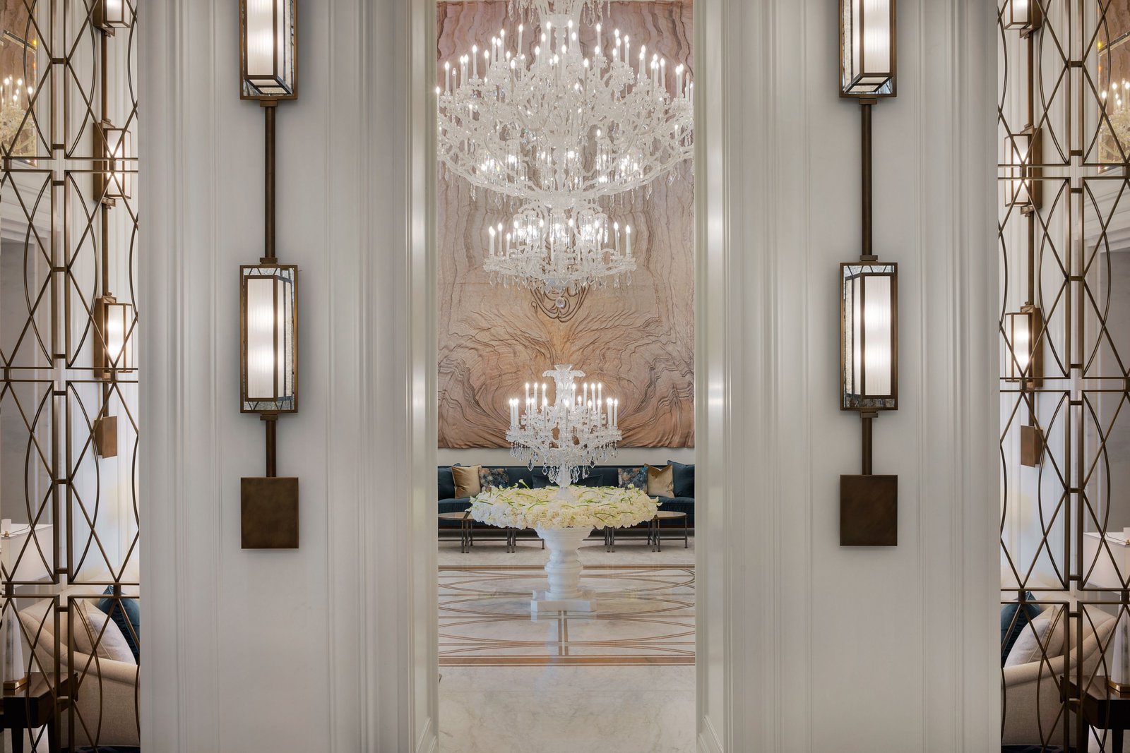 The Ritz-Carlton, Amman, vibe