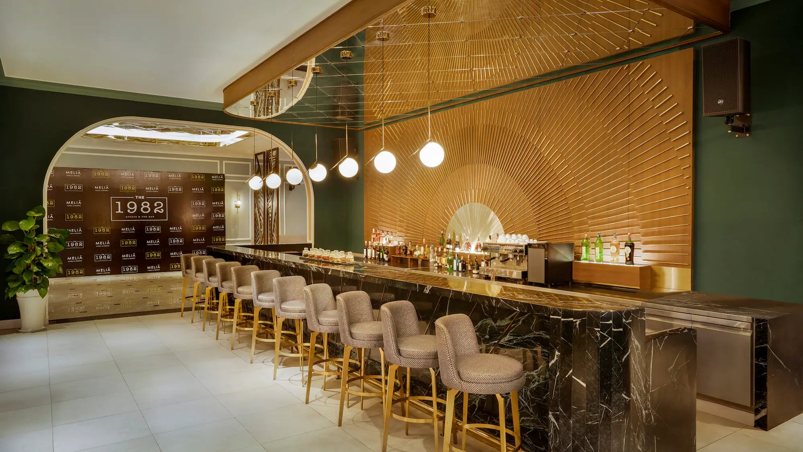 Meliá Vinpearl Phu Quoc, elyxr bar