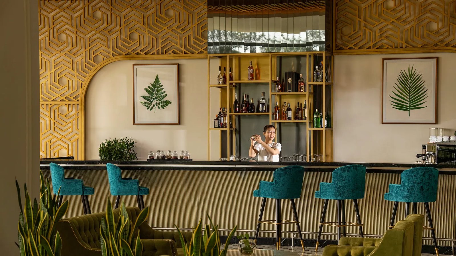 Meliá Vinpearl Phu Quoc, elyxr bar