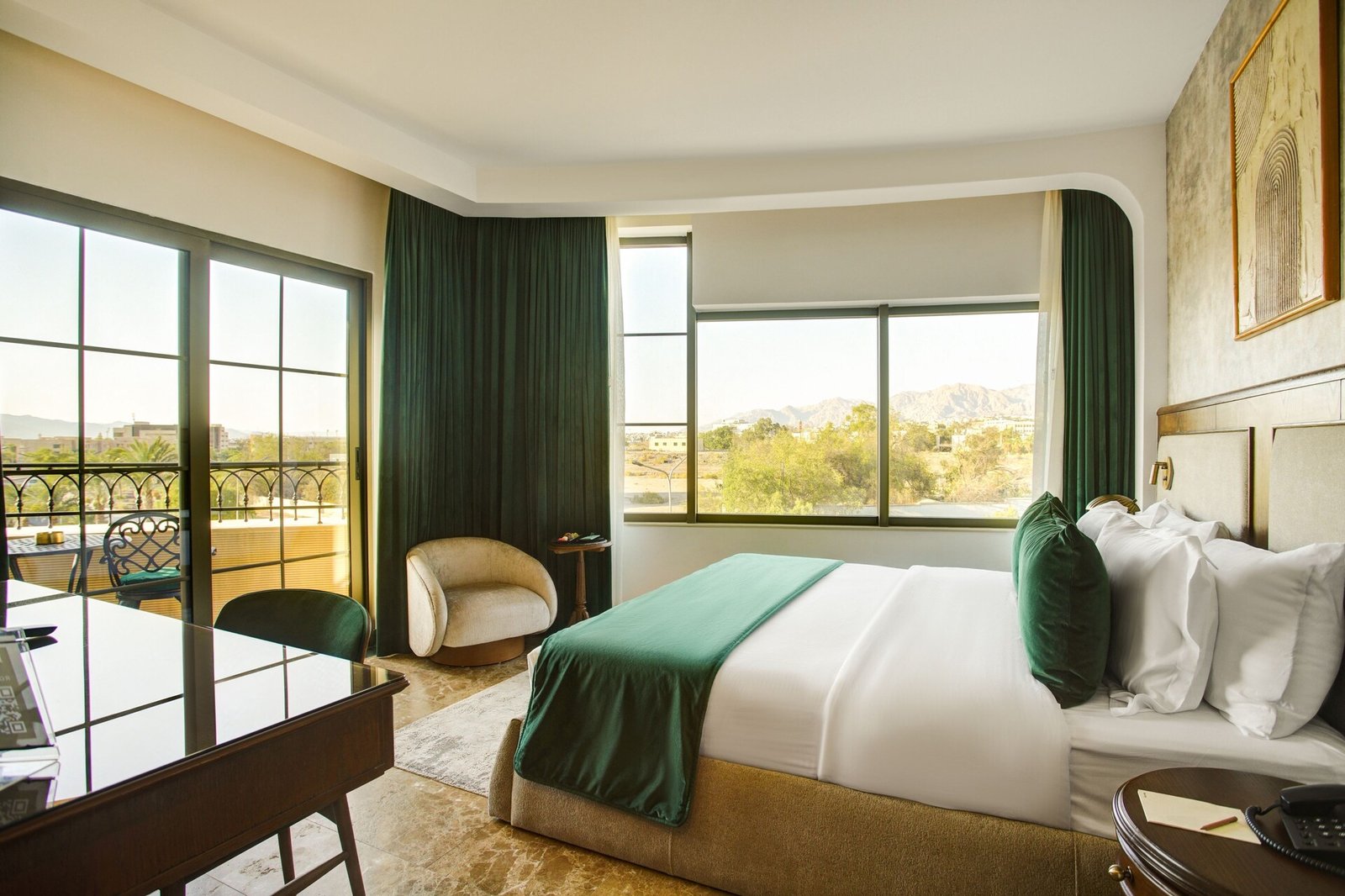 Bratus Hotel, rooms