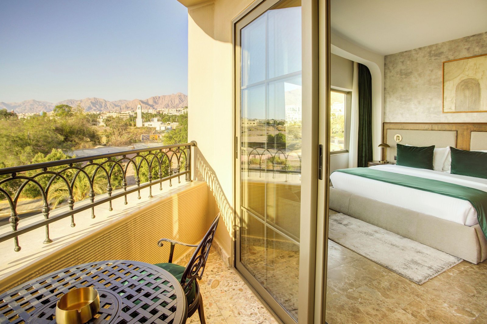 Bratus Hotel, rooms