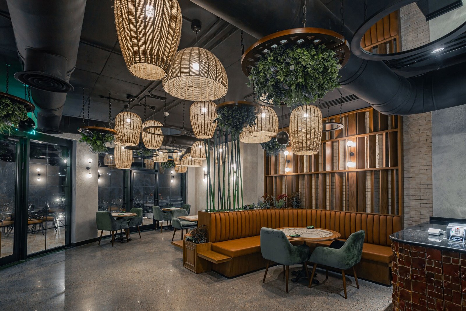 Bratus Hotel, eat & drink