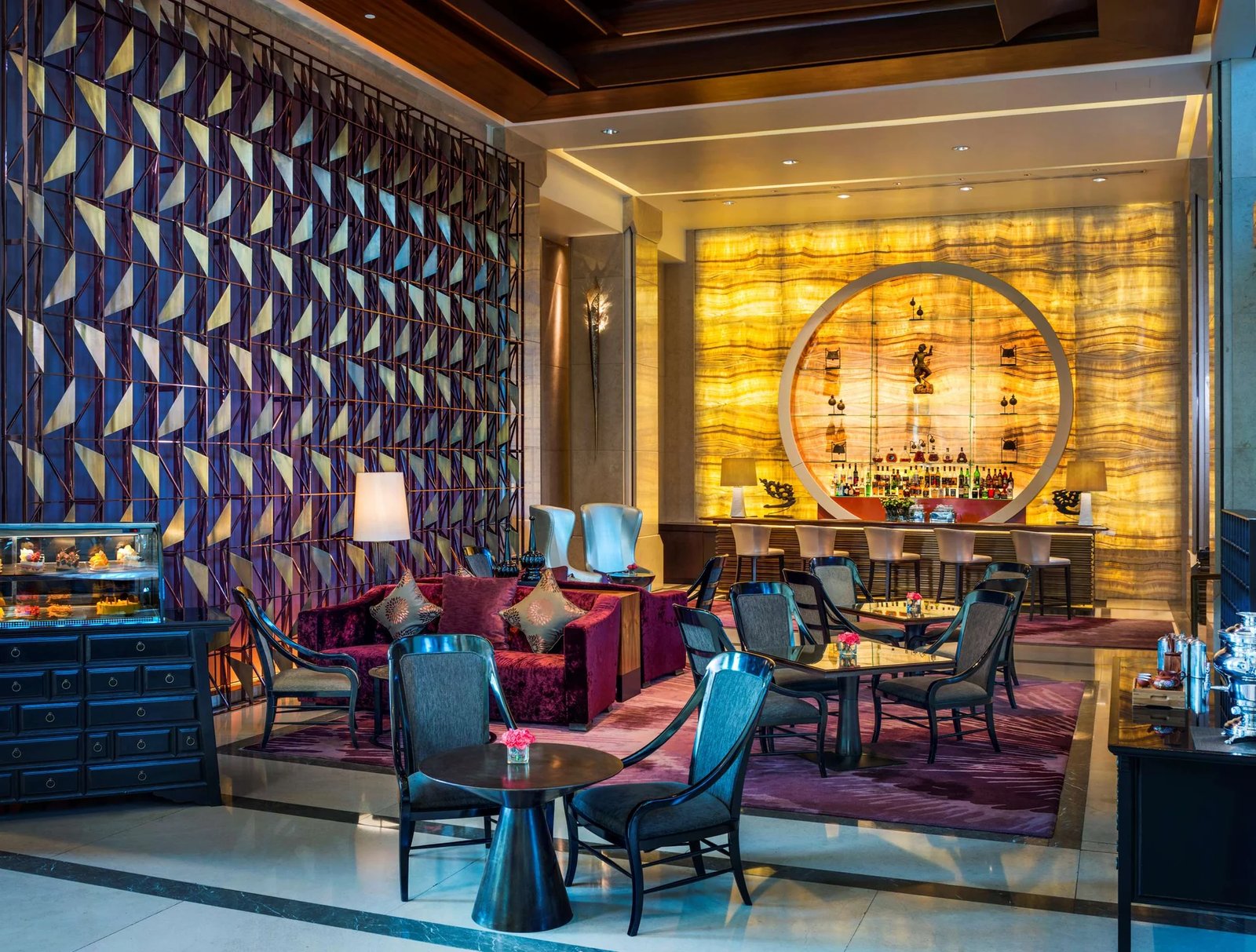 Siam Kempinski Hotel Bangkok — eat & drink