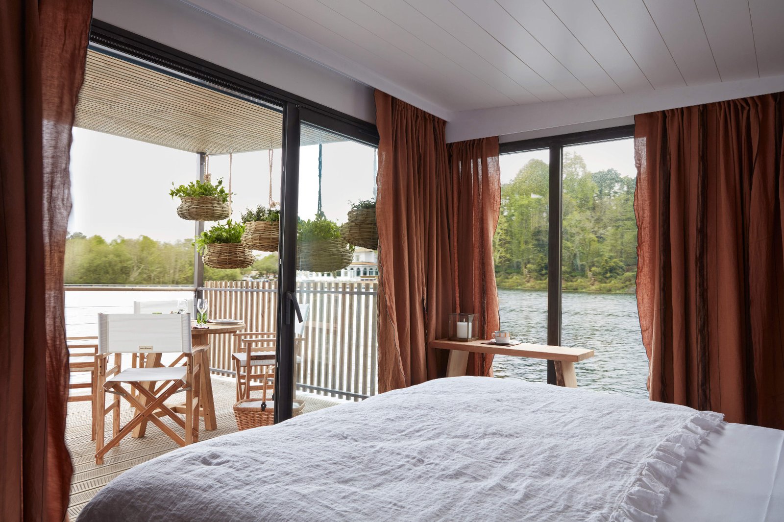 Brindos, Lac & Château, rooms