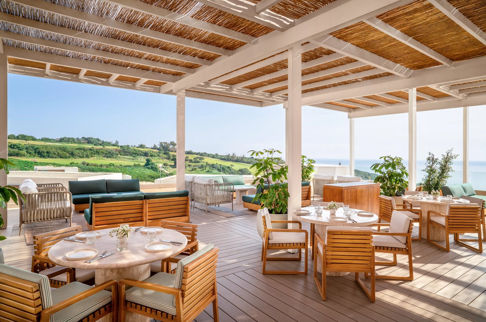 Fairmont La Hacienda Costa del Sol, eat & drink
