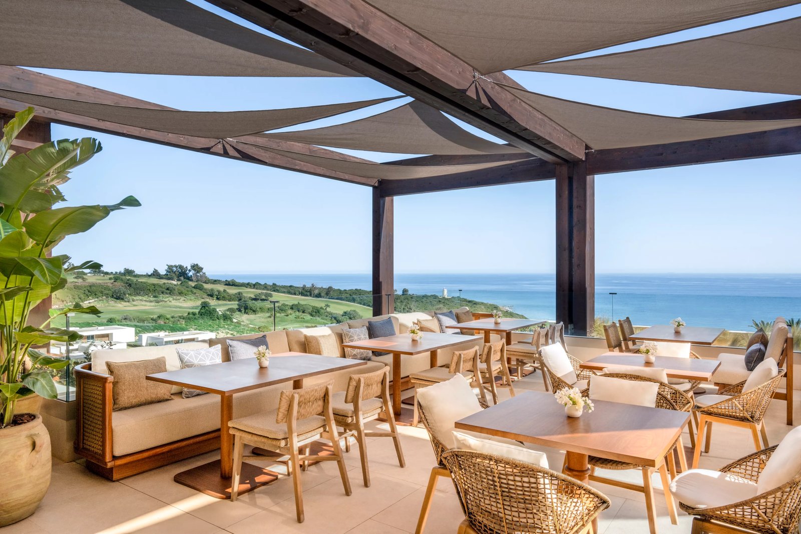 Fairmont La Hacienda Costa del Sol, eat & drink