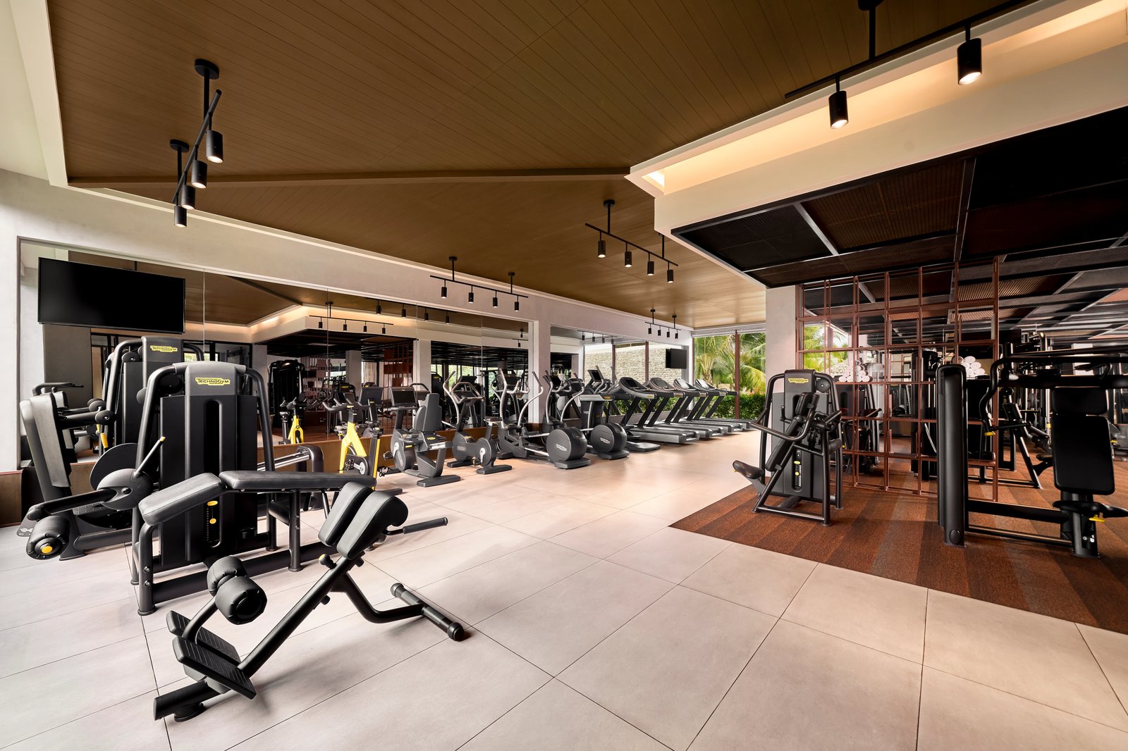 New World Phu Quoc Resort, the gym