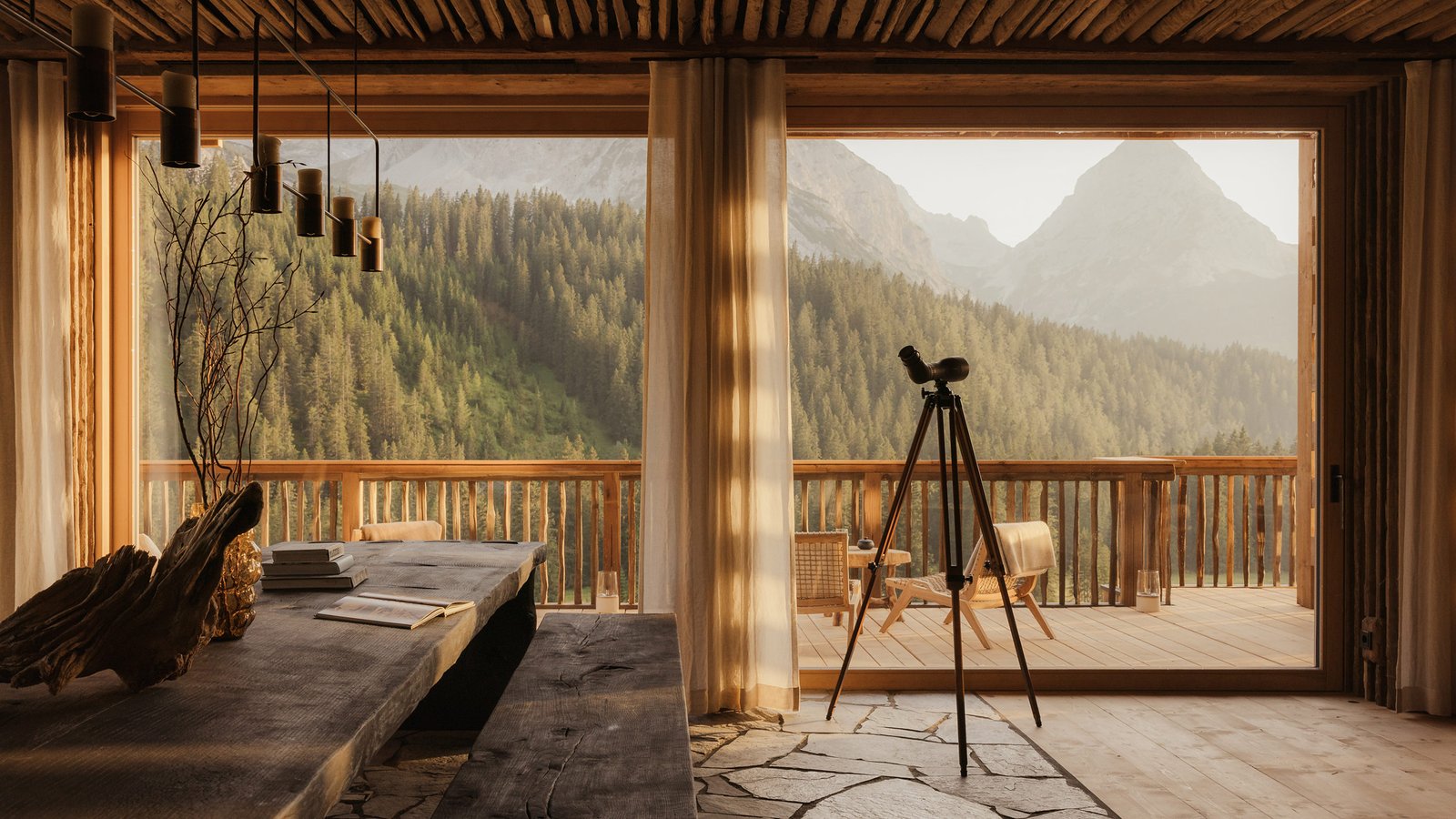 Eriro Alpine Hide, at the table